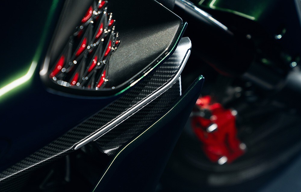 Ducati e Bentley: due serie davvero speciali per la Diavel V4